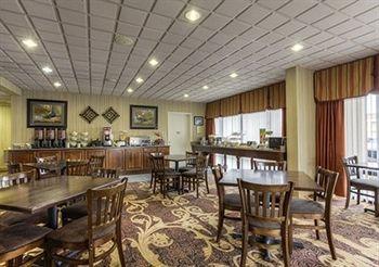 Quality Inn Hotel Paris Tn Pet Policy