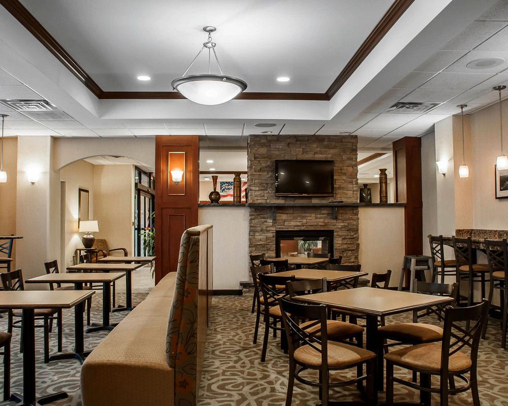 Comfort Inn Suites Watertown 1000 Islands Pet Policy