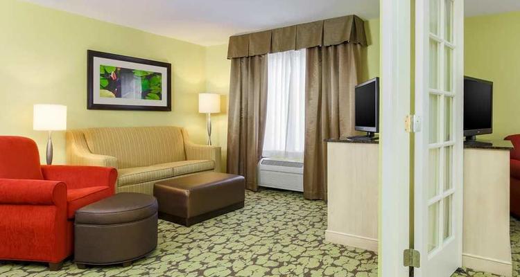 Hilton Garden Inn Tallahassee Pet Policy