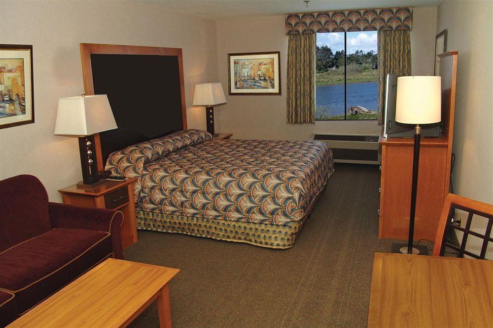 Red Lion Inn Suites Seaside Pet Policy
