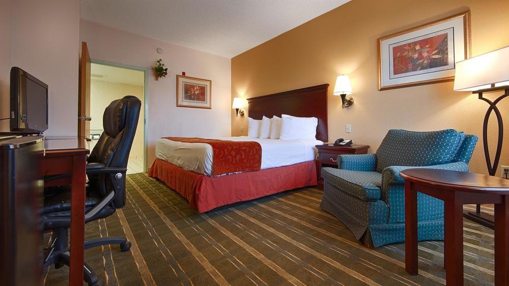 Best Western Lake Okeechobee Pet Policy