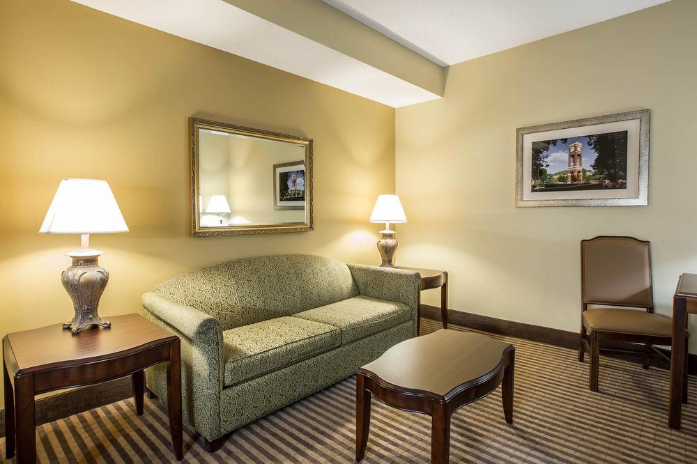 Comfort Suites Johnson City Pet Policy