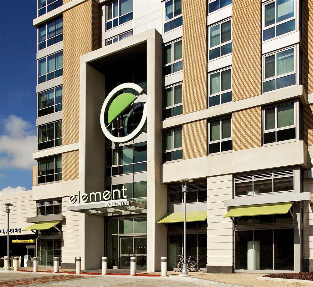 Element Omaha Midtown Crossing Pet Policy