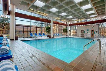 dog friendly hotel in west plains mo