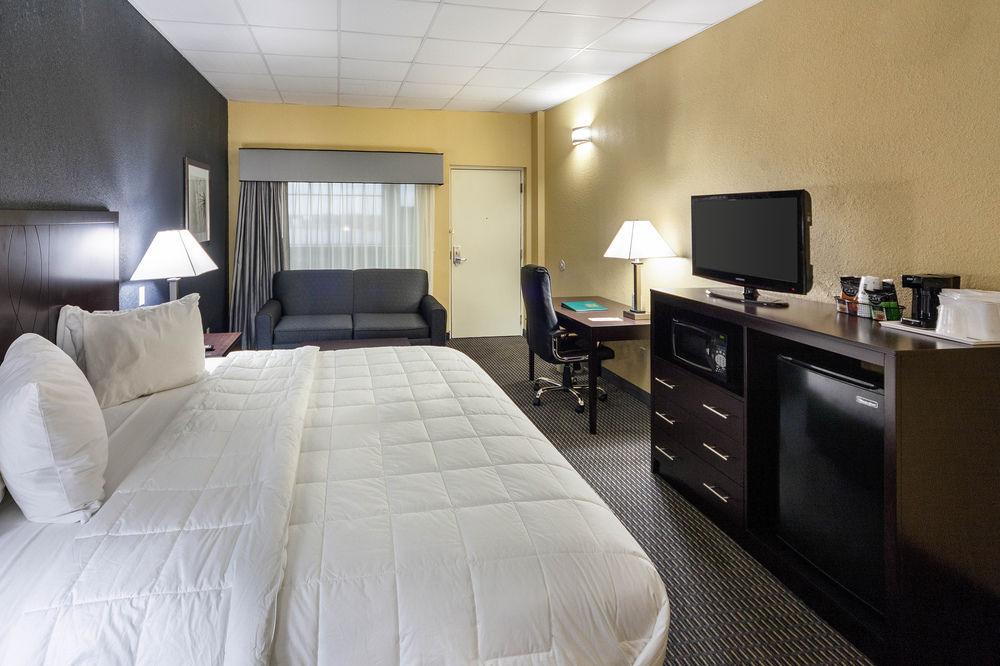 Quality Inn Pet Policy