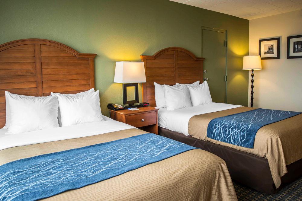 Comfort Inn South Oceanfront Pet Policy
