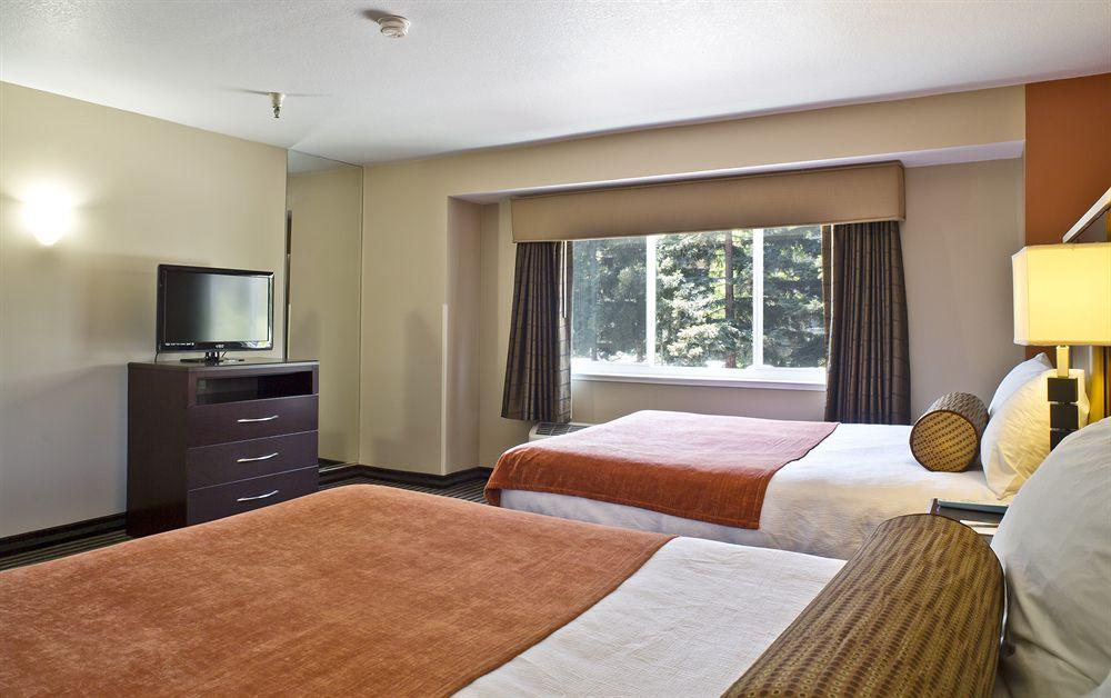 Crestview Hotel and Suites Pet Policy