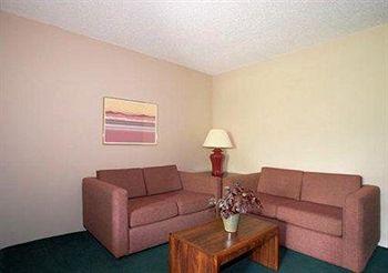 Comfort Inn Cortland Pet Policy