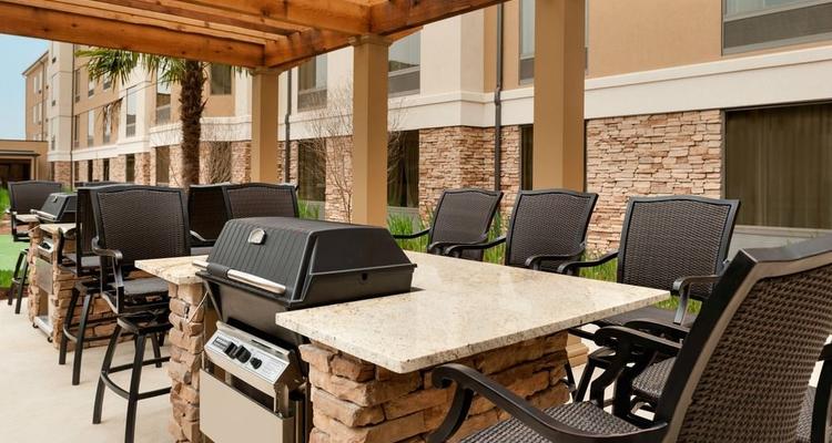 Hilton Garden Inn Pet Policy