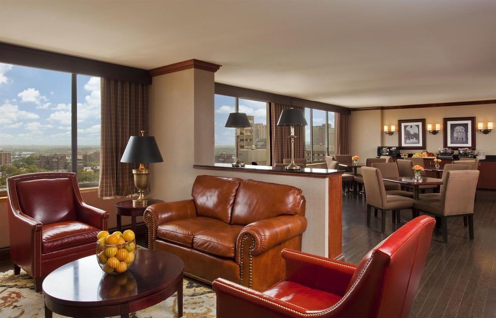 Pet Friendly Hotels In Philadelphia Pa Bringfido