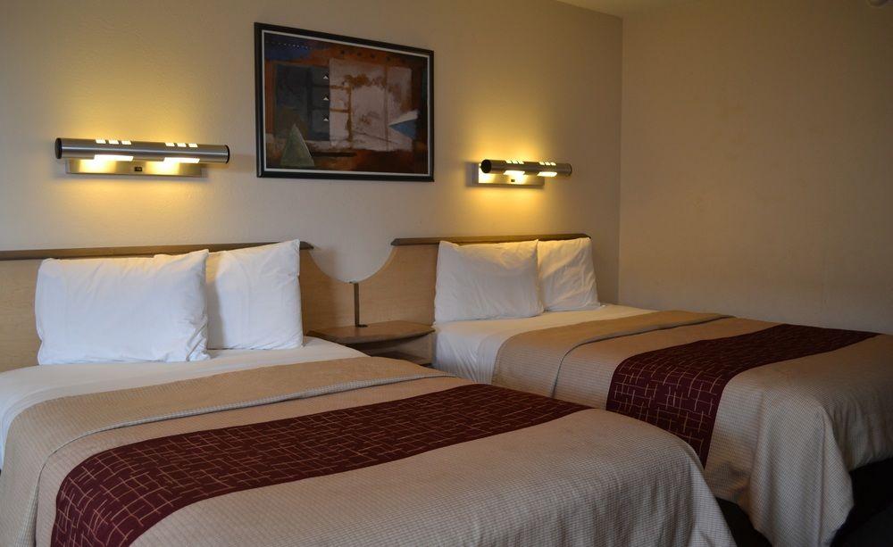 Red Roof Inn Merrillville Pet Policy