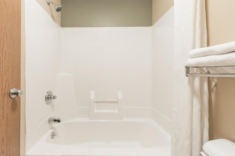 Pet Friendly Hotels In Greenville Il Bringfido