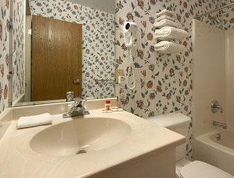 Pet Friendly Hotels in Canandaigua, NY BringFido