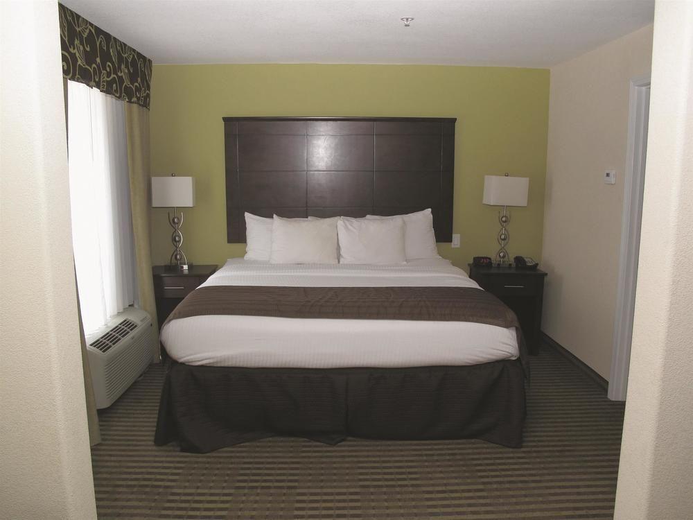 La Quinta Inn Suites Horn Lake Southaven Pet Policy