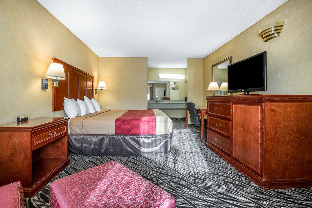 Econo Lodge Hesperia Pet Policy