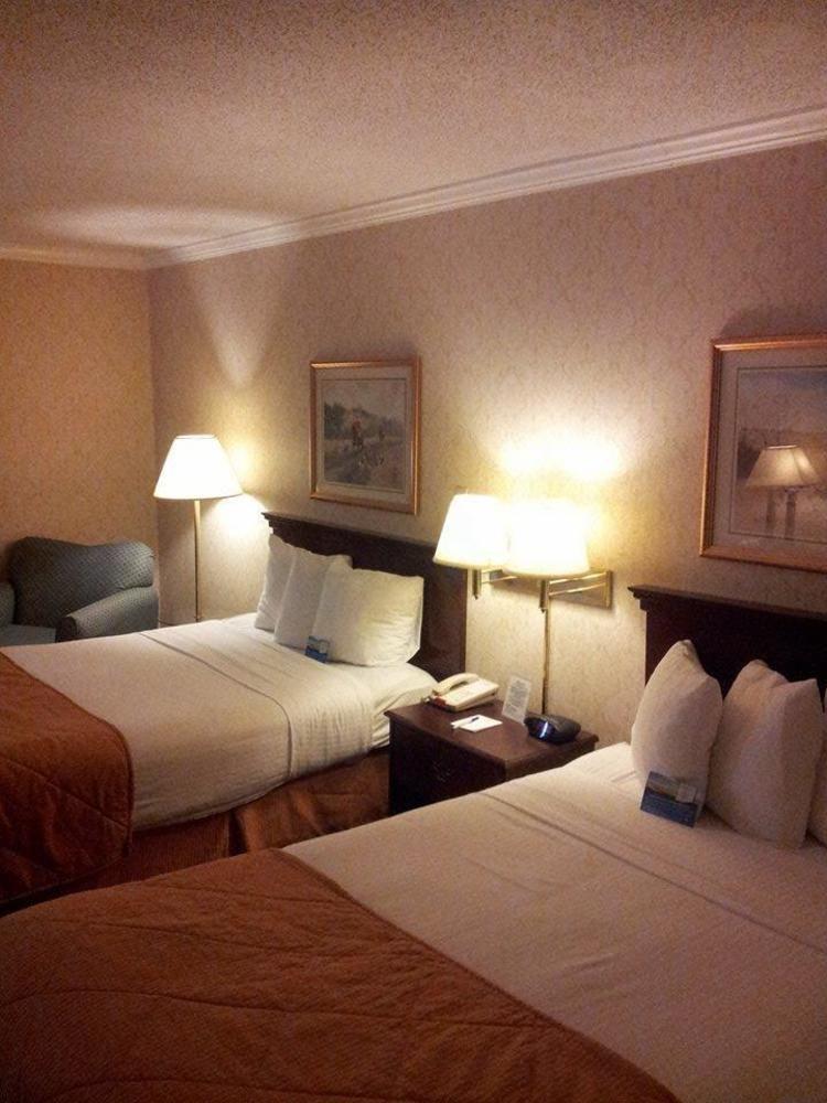 Baymont Inn Suites Greensboro Coliseum Pet Policy