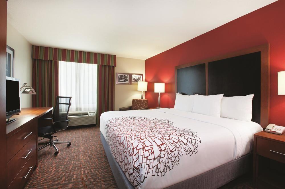 La Quinta Inn Suites Williamsburg Historic Area Pet Policy