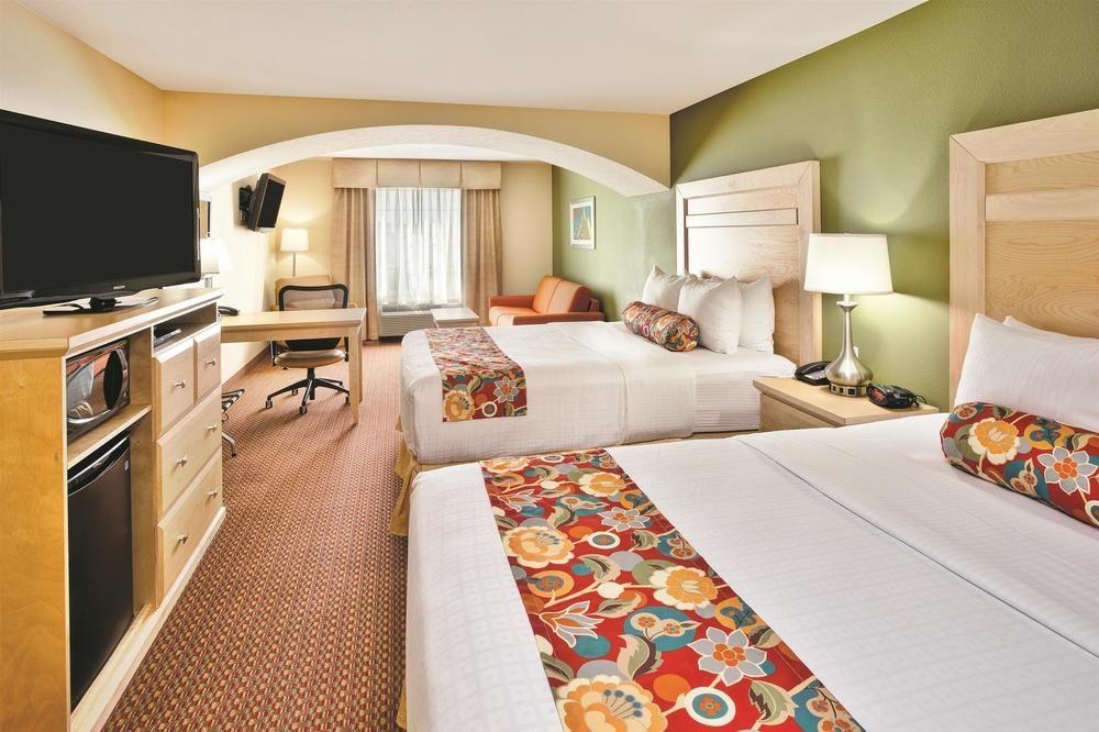 La Quinta Inn Suites Rochester Pet Policy