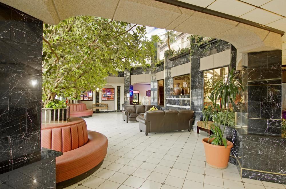 Days Inn by Wyndham Sandusky Cedar Point Pet Policy