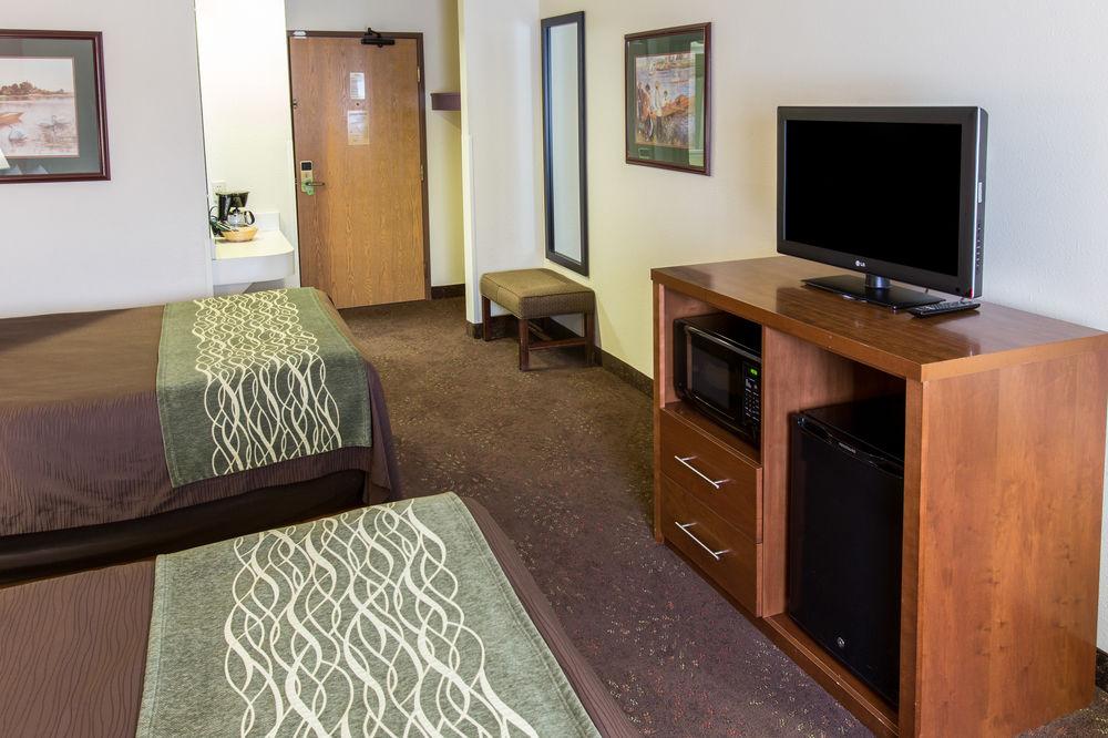 Comfort Inn Okemos Pet Policy