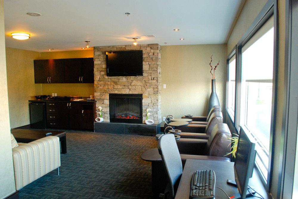 Sandman Signature Hotel Toronto Airport Pet Policy