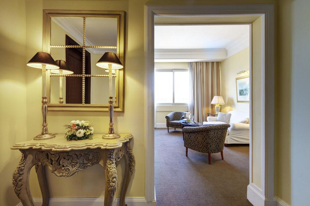 Excelsior Grand Hotel Pet Policy