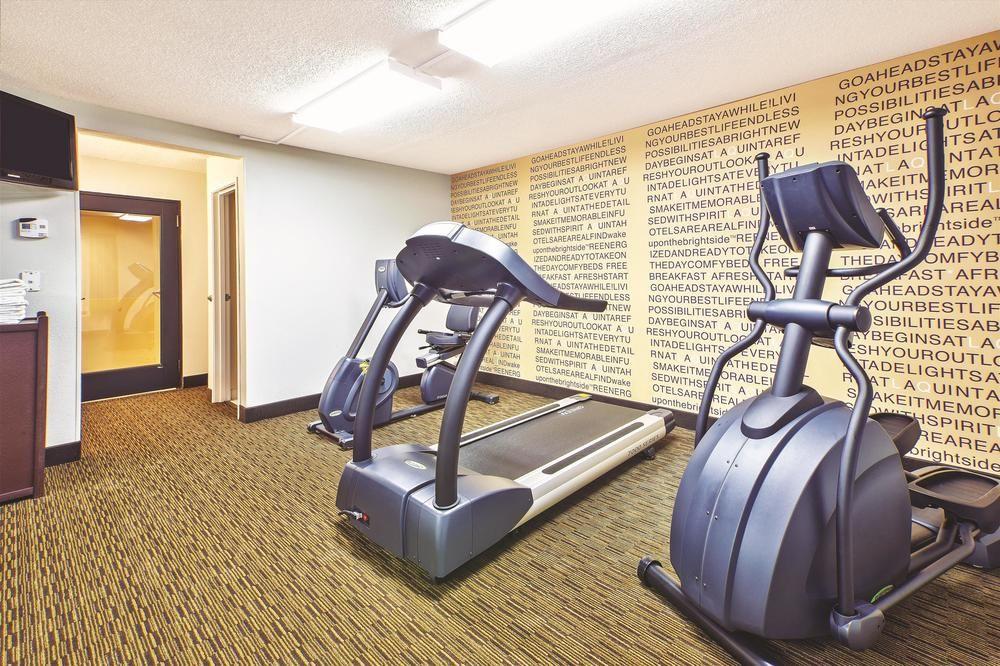 La Quinta Inn Toledo Perrysburg Pet Policy