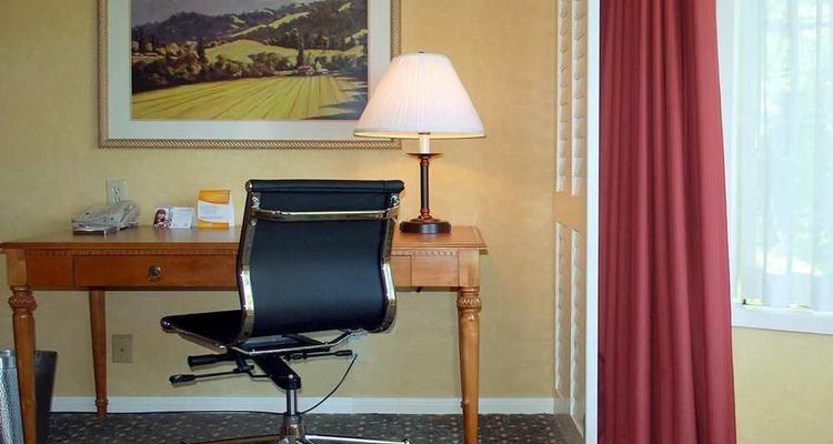Hilton Sonoma Wine Country Pet Policy