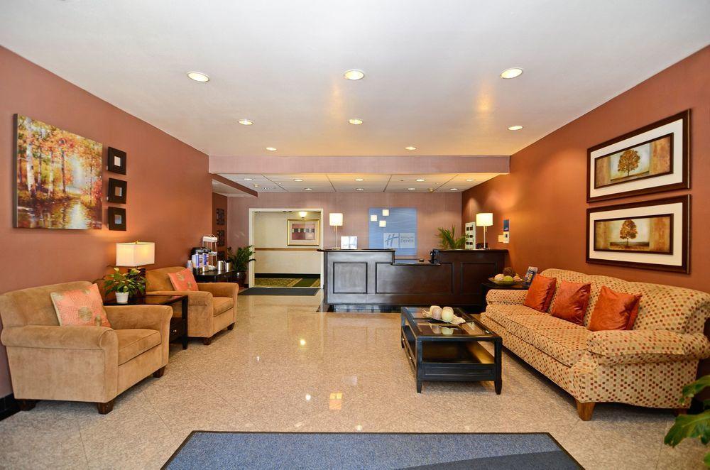 Holiday Inn Express Mira Mesa San Diego Pet Policy