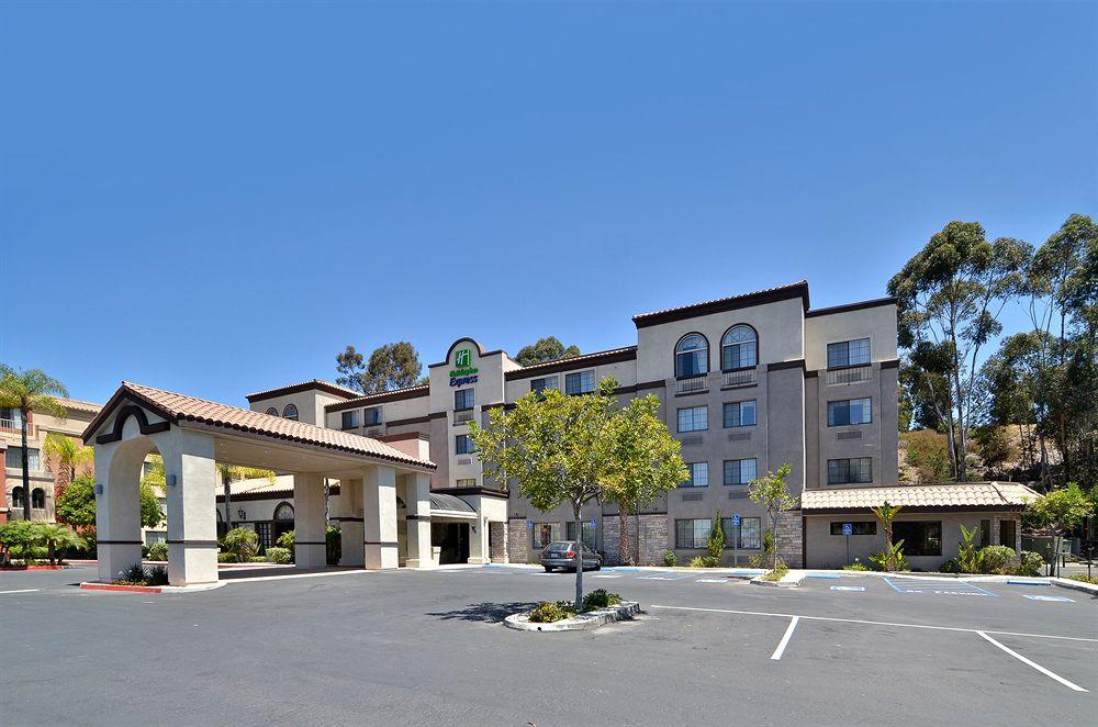 Holiday Inn Express Mira Mesa San Diego Pet Policy