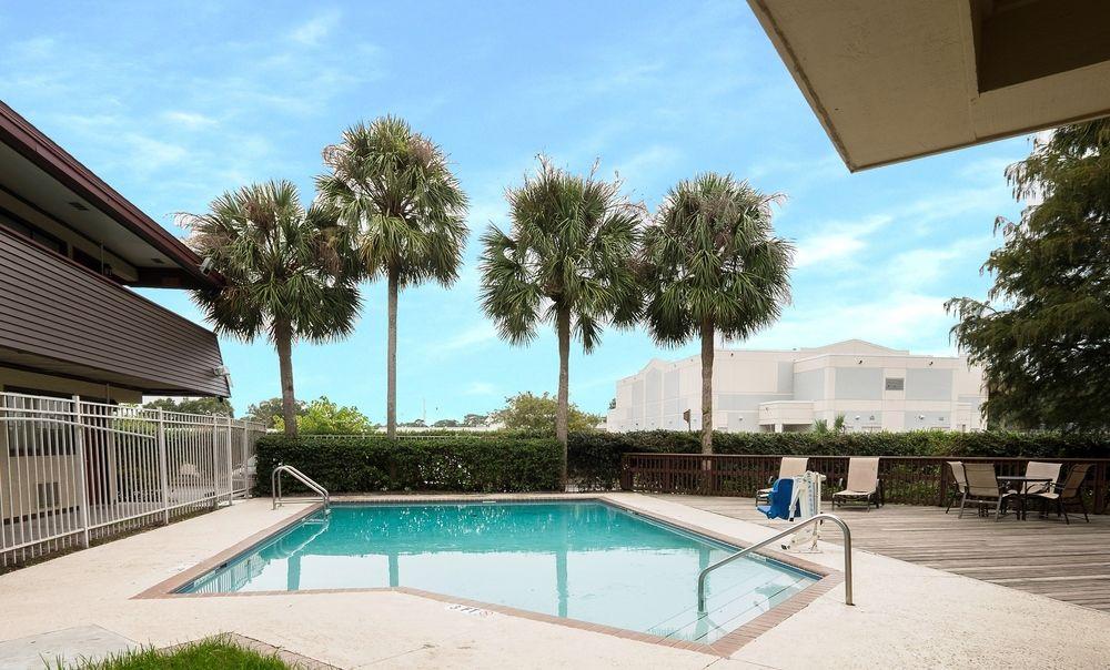 Rodeway Inn Tampa Busch Gardens Pet Policy