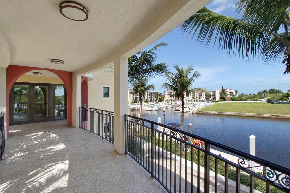 Naples Bay Resort & Marina Pet Policy