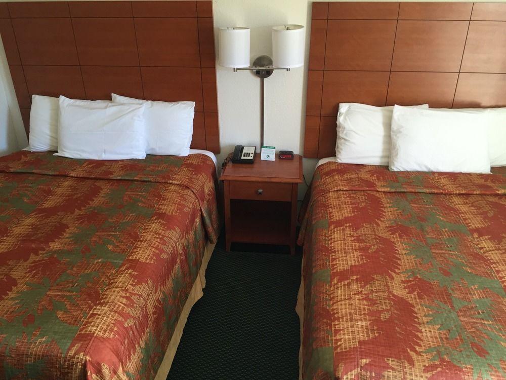 Miners Inn Pet Policy