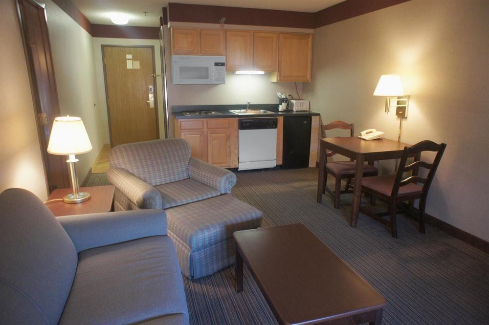 La Quinta Inn Suites South Burlington Pet Policy