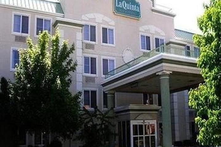 Promo [85% Off] Comfort Inn Utica United States | Hotel ...