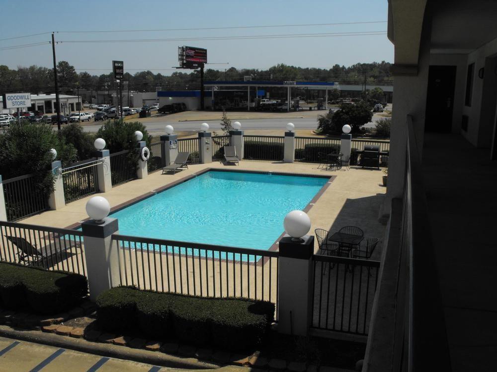 Best Western Inn of Kilgore Pet Policy