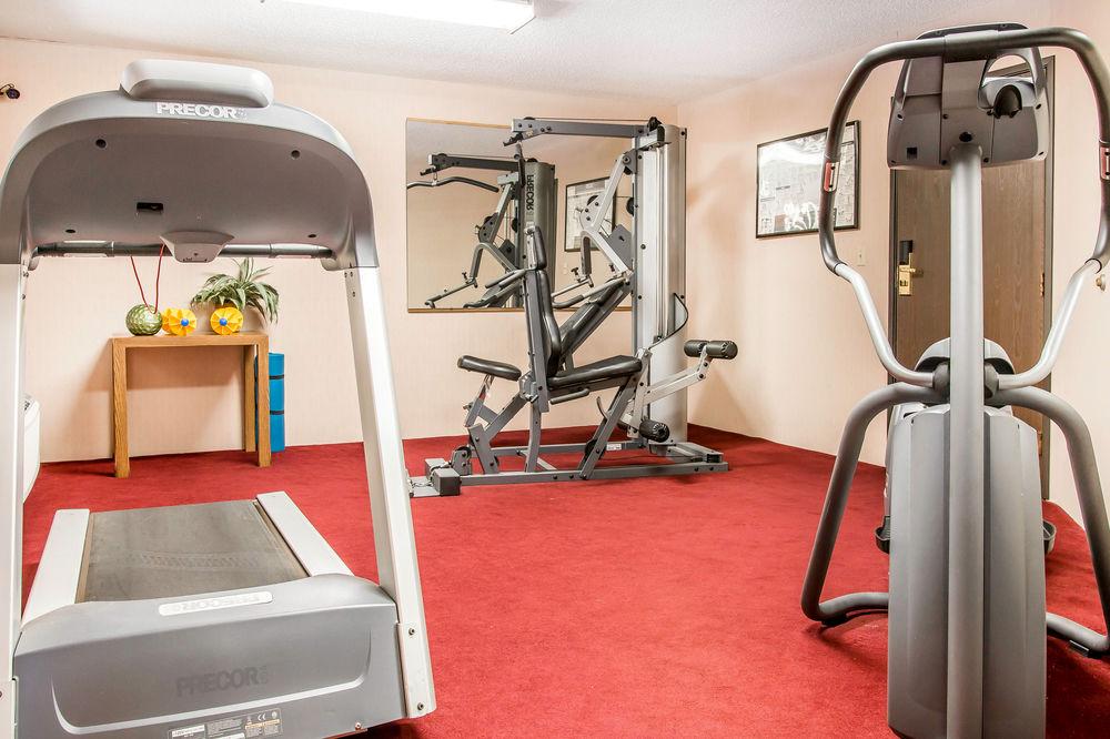 Quality Inn Saint Ignace Pet Policy