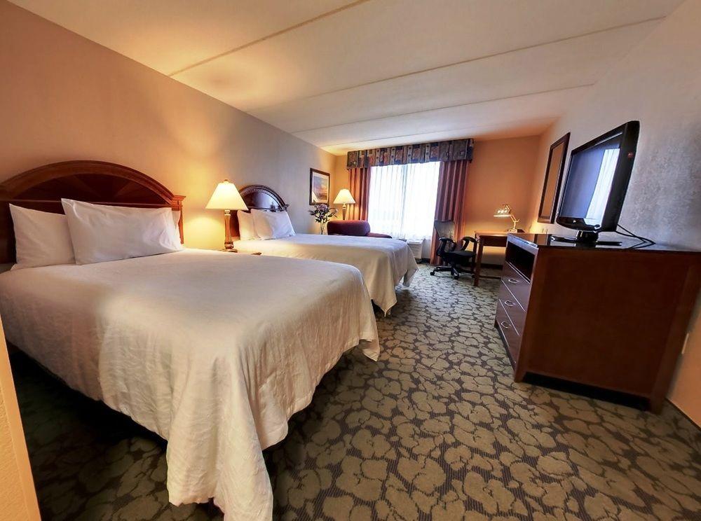 Hilton Garden Inn Houston Westbelt Pet Policy