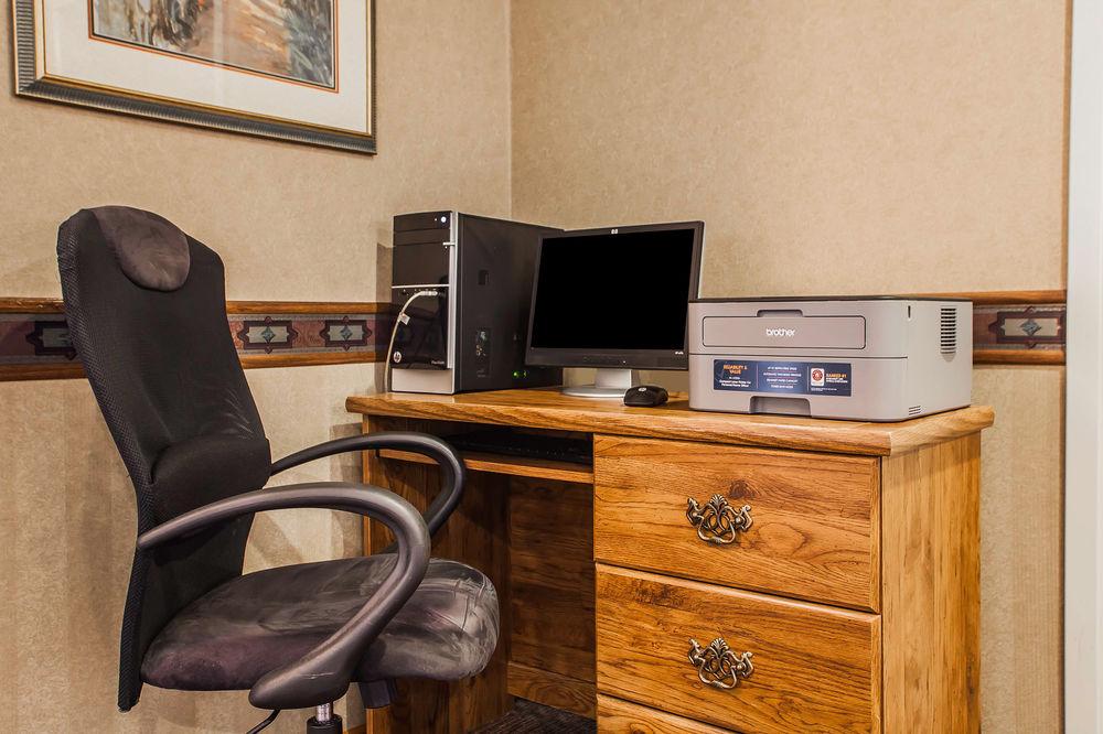 Comfort Inn Dyersville Pet Policy