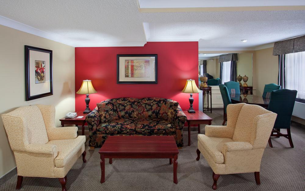 Crowne Plaza Fredericton Lord Beaverbrook Pet Policy