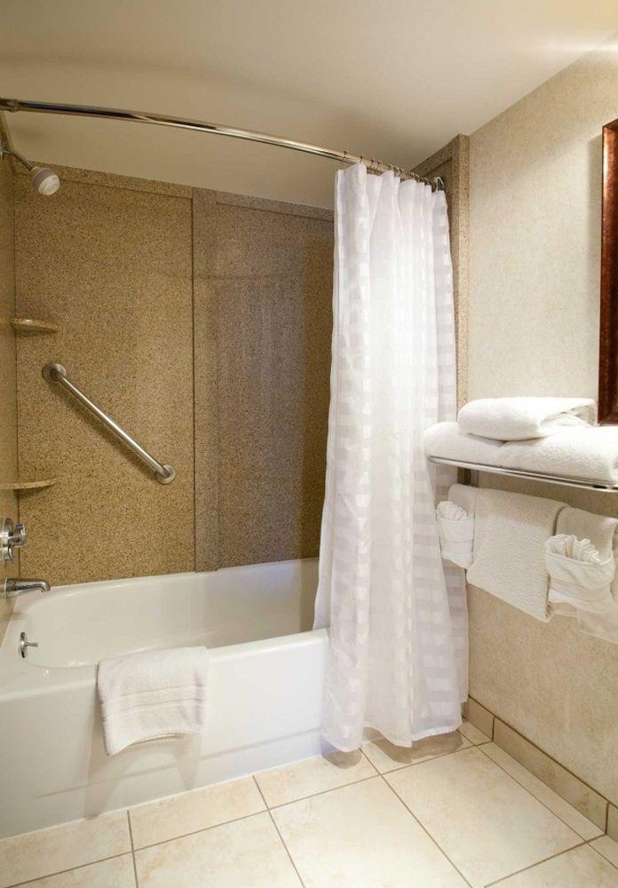 Embassy Suites Denver Southeast Pet Policy