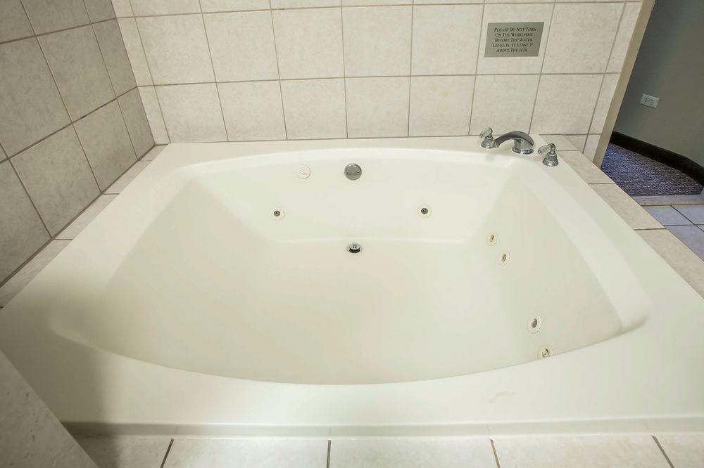 Comfort Suites O Hare Airport Pet Policy