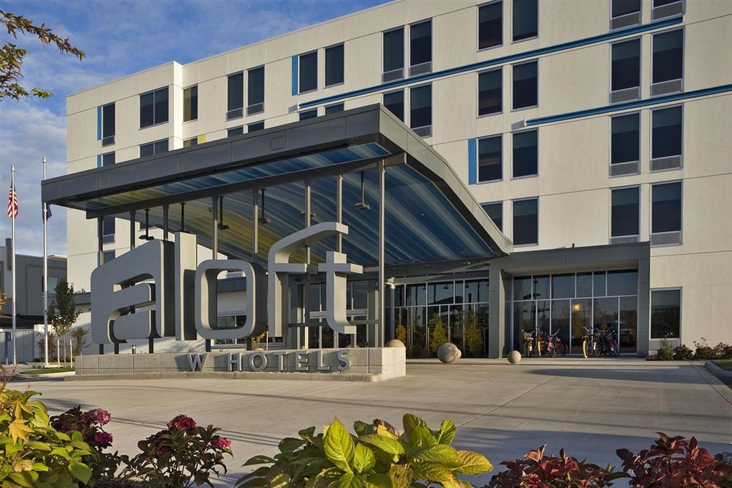 Aloft Portland Airport At Cascade Station Pet Policy aloft-portland-airport-at-cascade-station-pet-policy