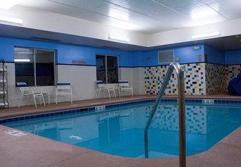 hotels in gastonia nc with indoor pools