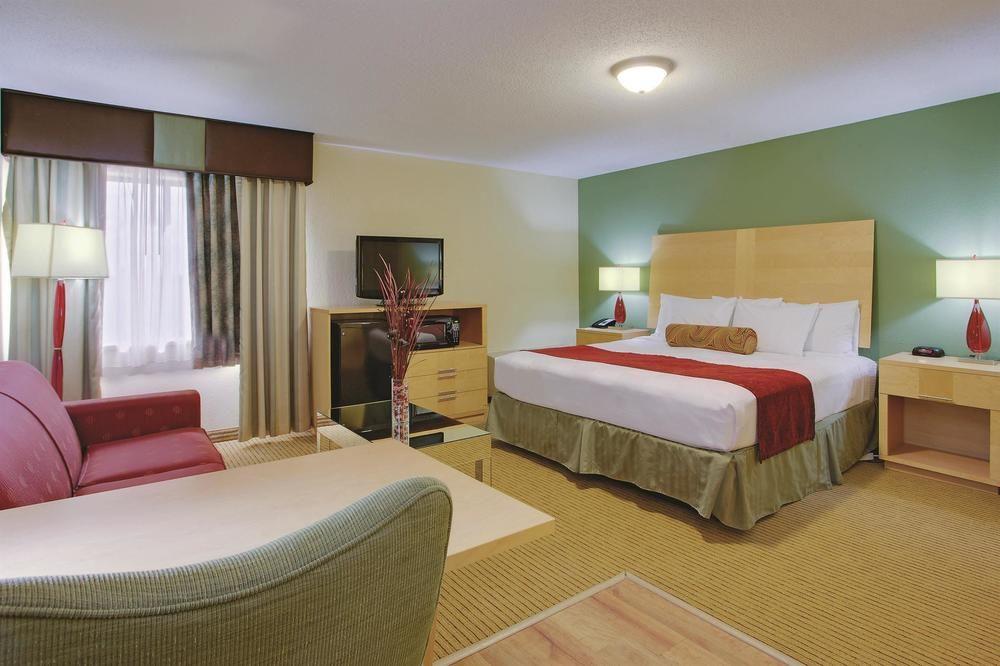 La Quinta Inn Roanoke Salem Pet Policy