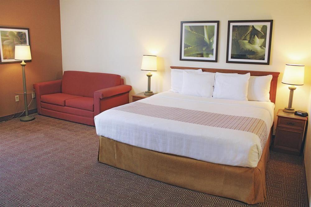 La Quinta Inn Suites Sunrise Sawgrass Mills Pet Policy