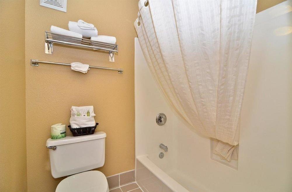 Best Western Fallon Inn Suites Pet Policy