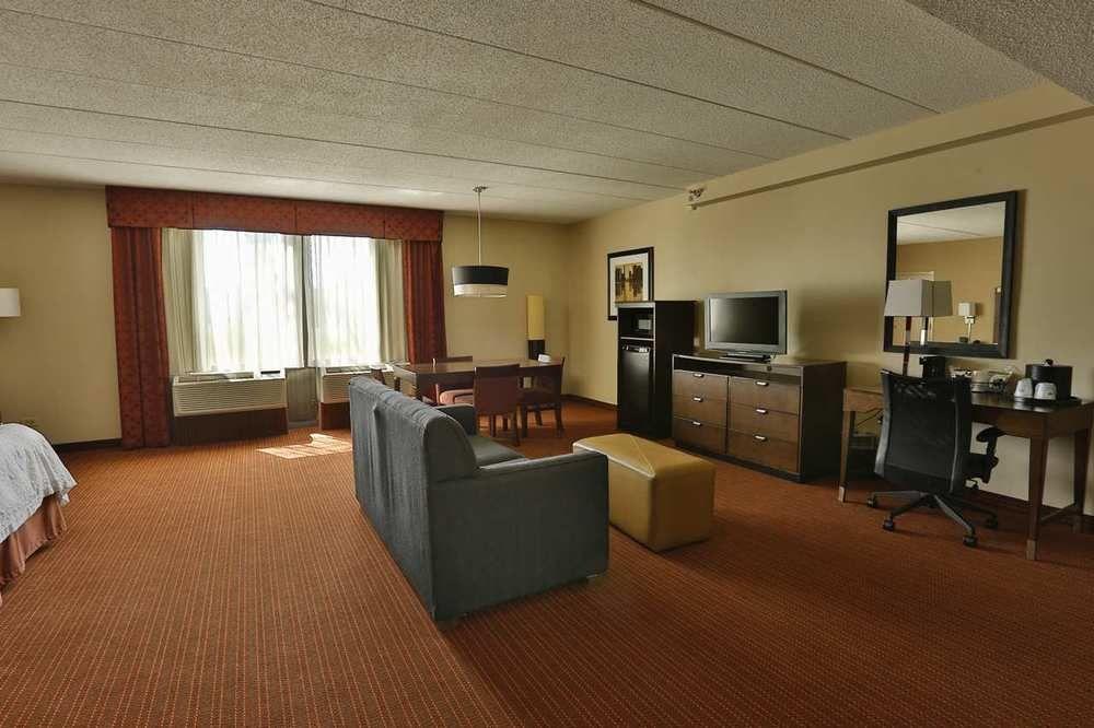 Hampton Inn Chicago Naperville Pet Policy