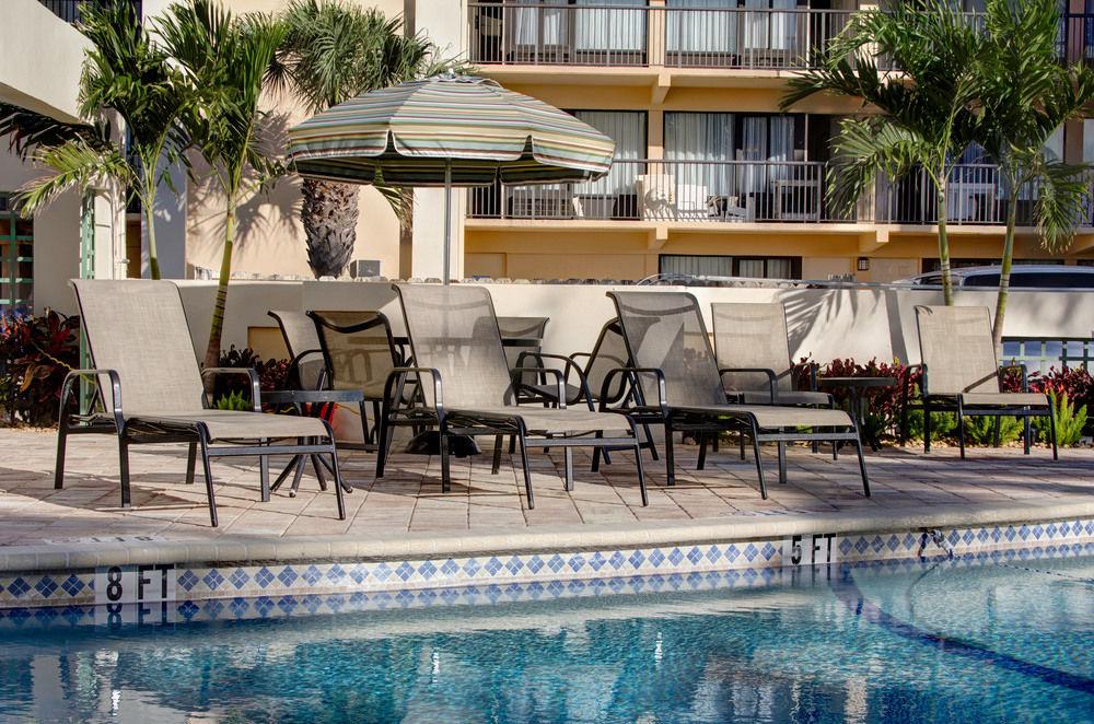 Boca Plaza Hotel Pet Policy