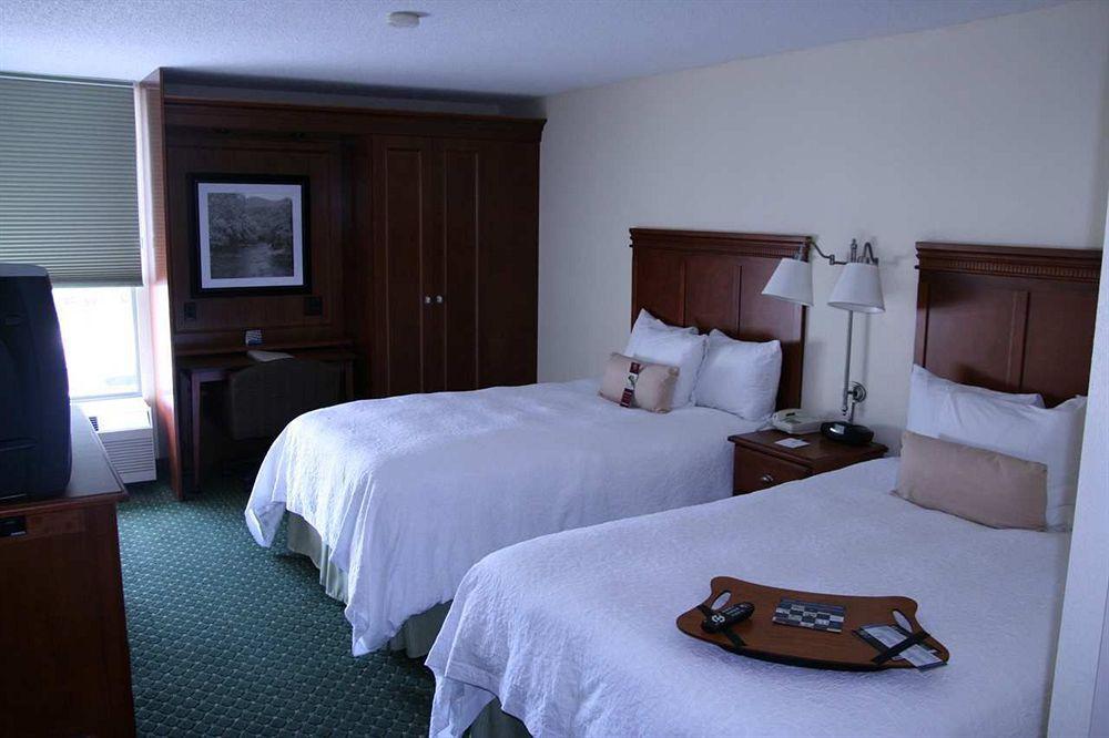 Hampton Inn Charleston Downtown Pet Policy